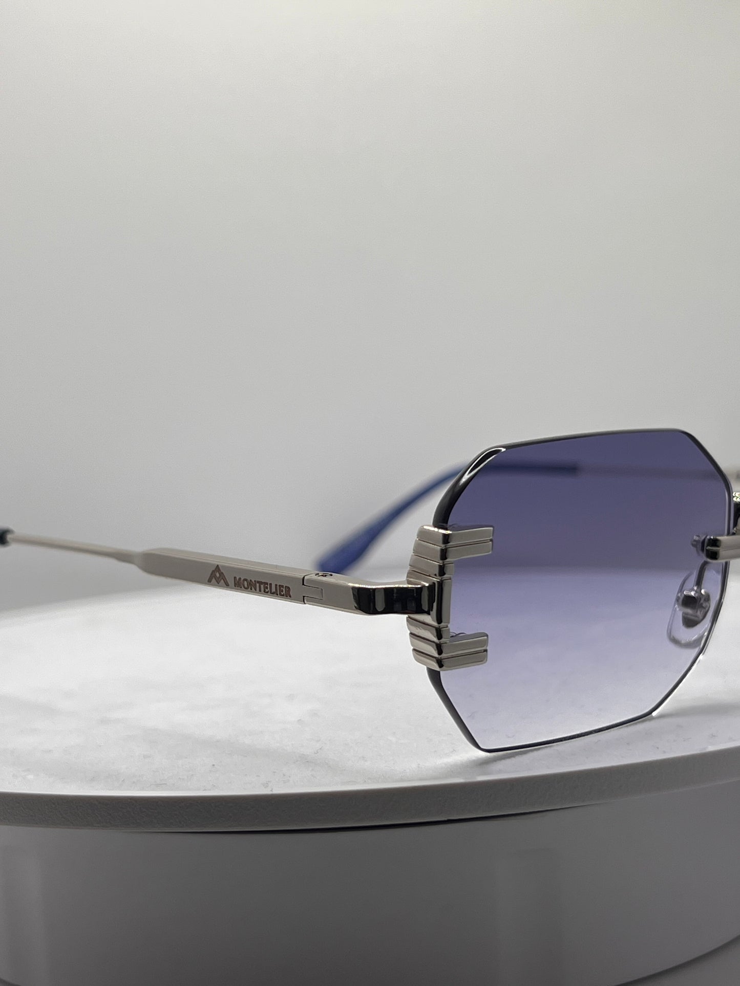 Montelier® RX25 Arctic Sky