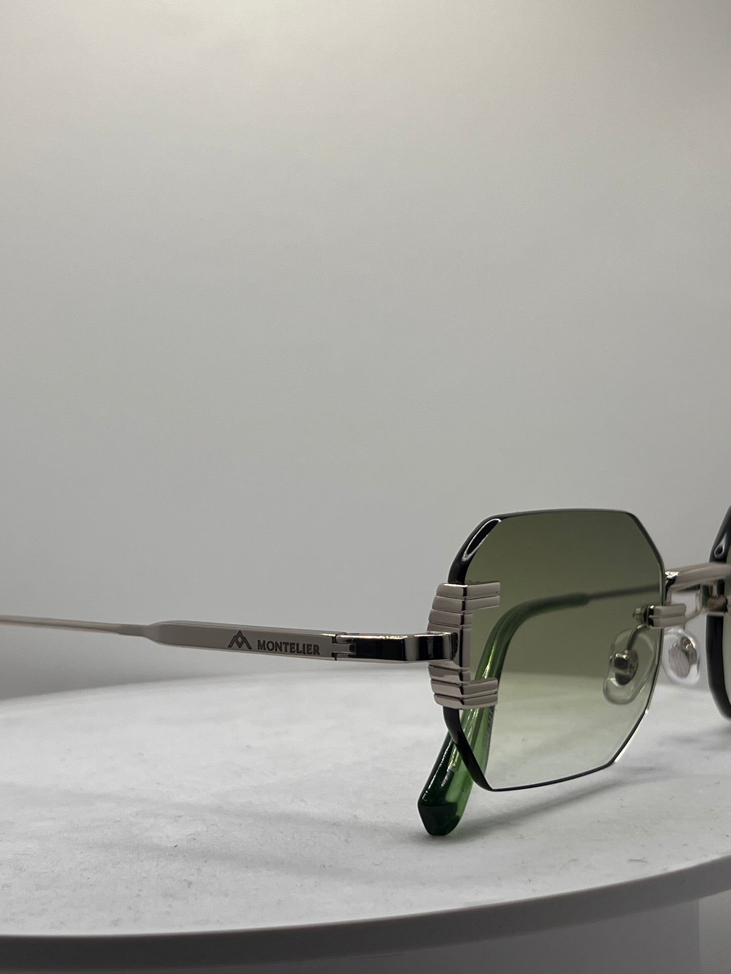 Montelier® RX25 Emerald Veil