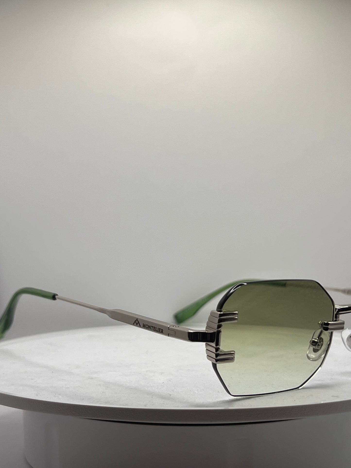 Montelier® RX25 Emerald Veil